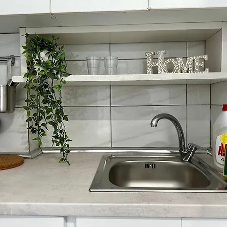 Appartamento Cozy In Town, Close To The Sea - No 11