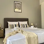 Cozy In Town, Close To The Sea - El Greco No 11 *
