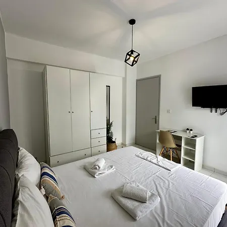 Lejlighed Cozy & Sunny Apartment, Near The '11'