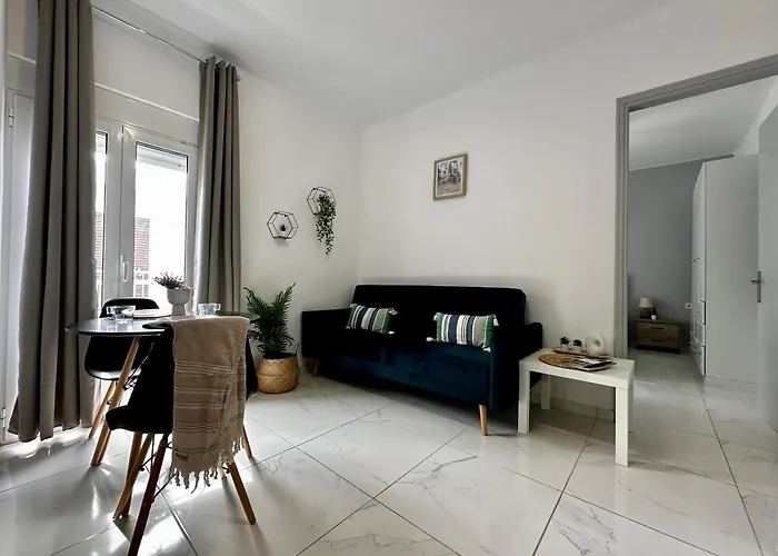 Cozy In Town, Close To The Sea - No 11 Appartement *