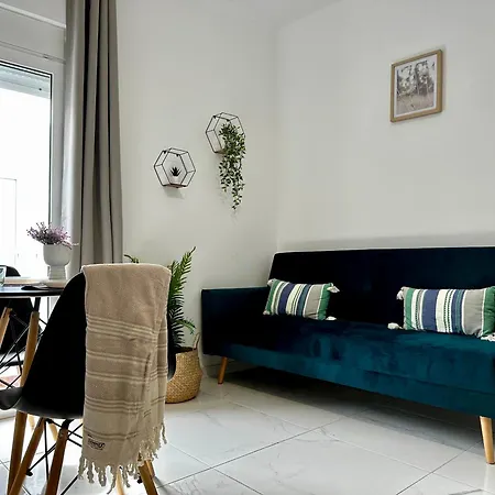 아파트 Cozy In Town, Close To The Sea - No 11 *